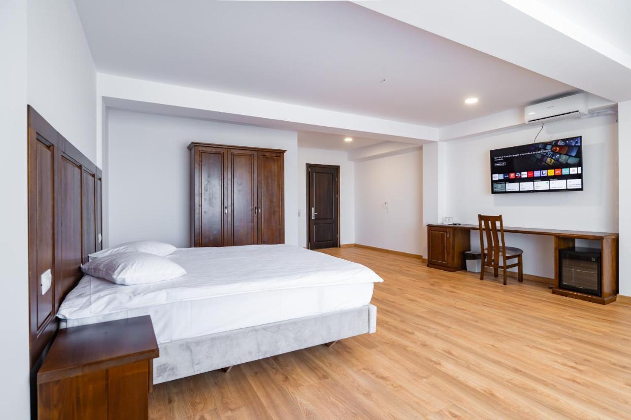Voyager Hotell Năvodari Eksteriør bilde