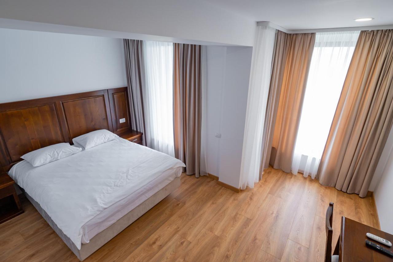 Voyager Hotell Năvodari Eksteriør bilde