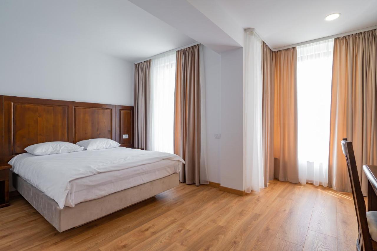 Voyager Hotell Năvodari Eksteriør bilde