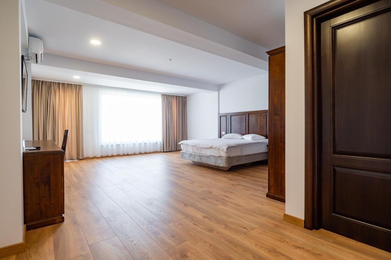 Voyager Hotell Năvodari Eksteriør bilde
