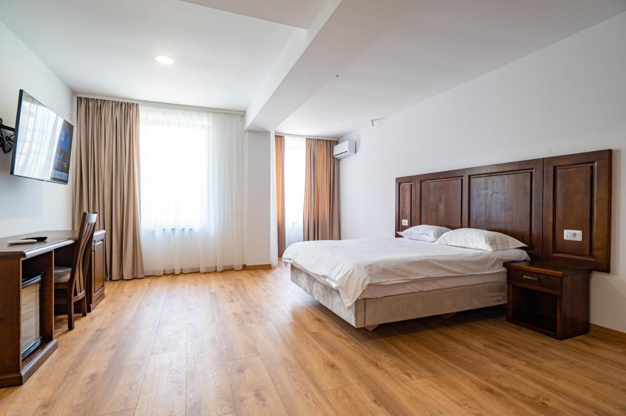 Voyager Hotell Năvodari Eksteriør bilde