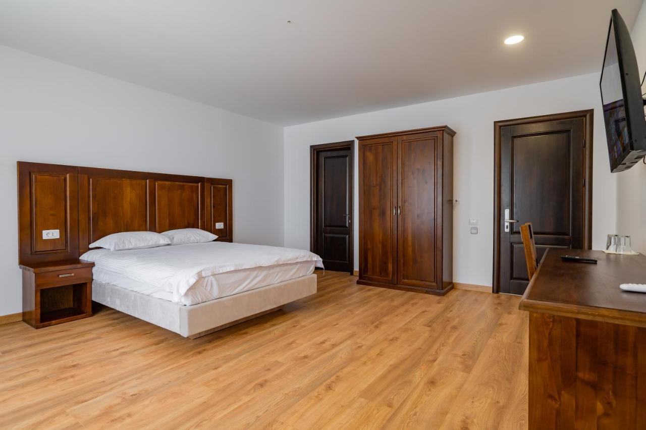 Voyager Hotell Năvodari Eksteriør bilde
