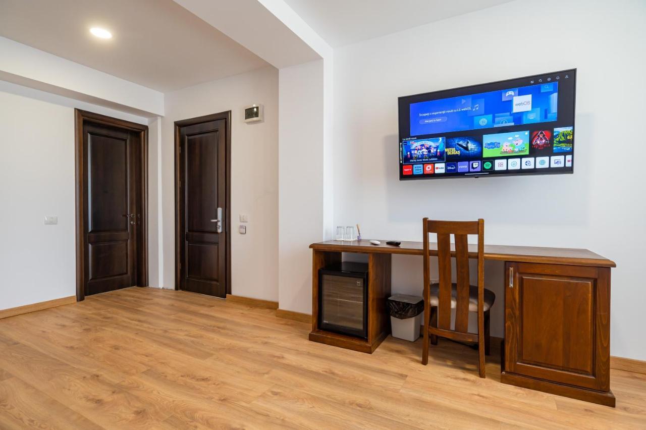 Voyager Hotell Năvodari Eksteriør bilde