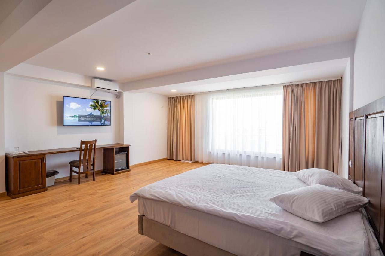 Voyager Hotell Năvodari Eksteriør bilde